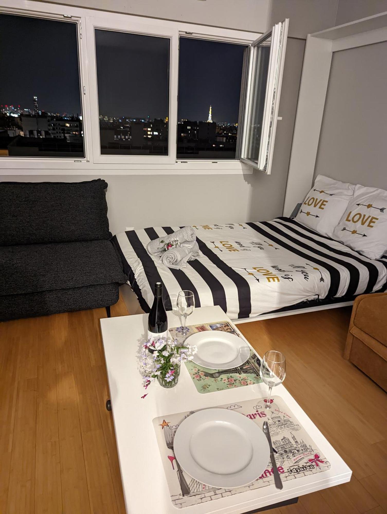 Charming Studio With Eiffel View Paris Exterior photo